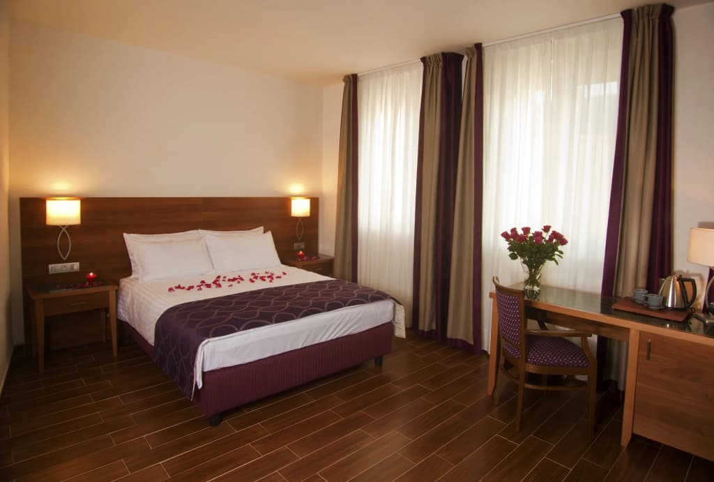 Hotel Galileo Prague - photo 10