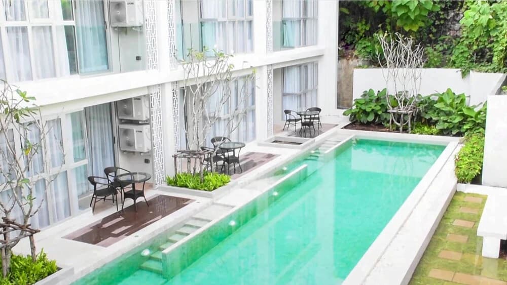 The Aristo Seaview Patong - photo 20