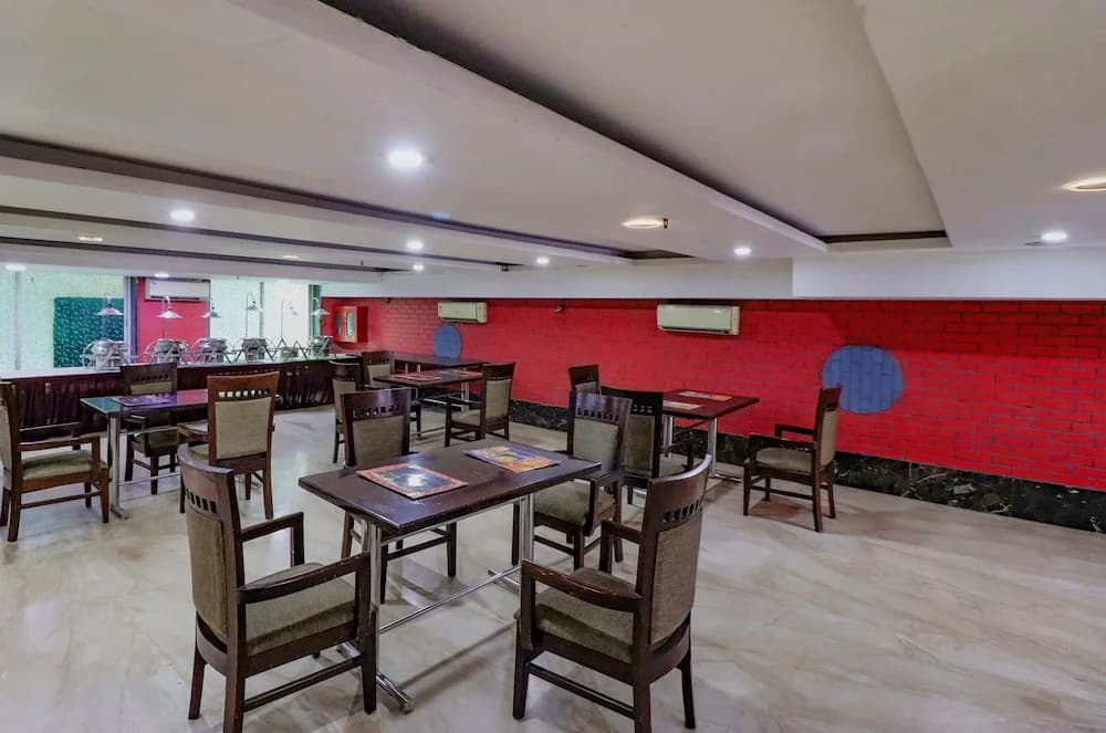 Fabhotel Admire Suites - photo 20