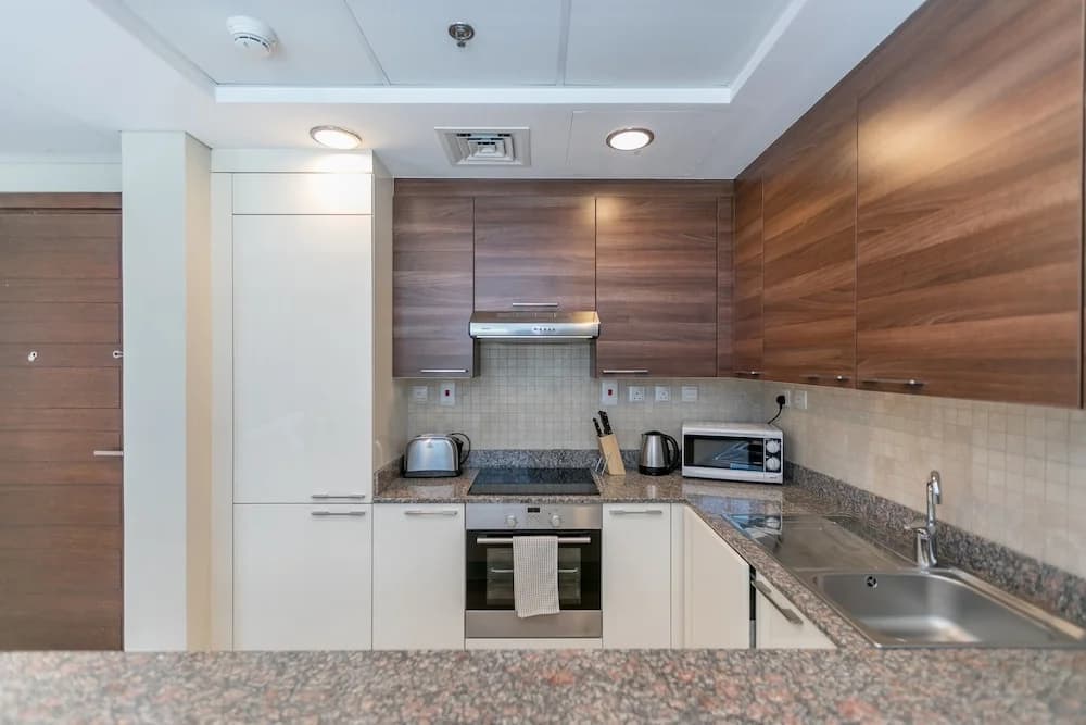 DHH - Bay Square - photo 16