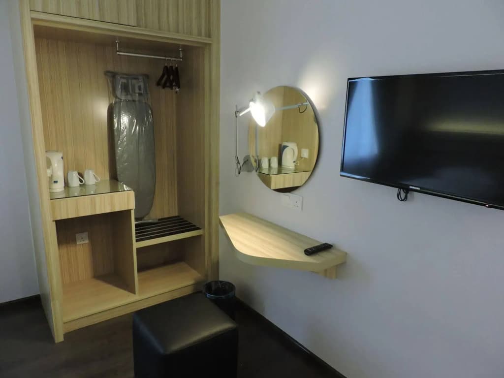 The Blanket Hotel - photo 15
