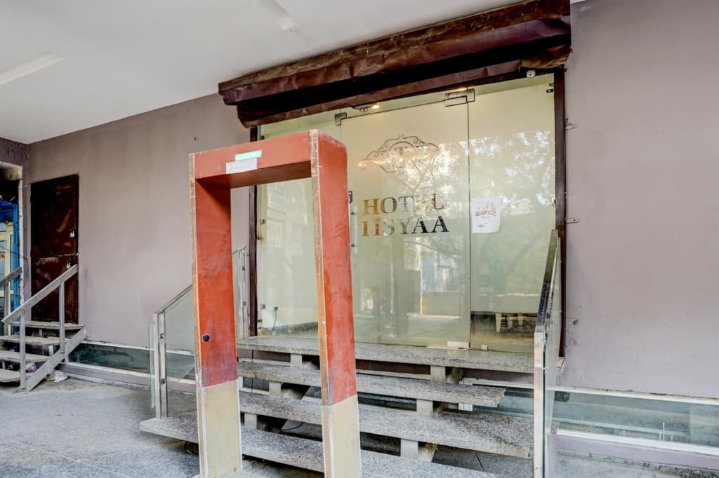 Hotel Tisya - photo 8