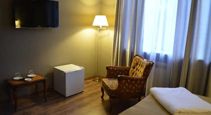 Three Rooms Hotel - photo 2