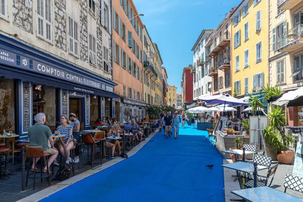 Amazing 3 Bdrs And Garden Place du Pin Parking ! - photo 20