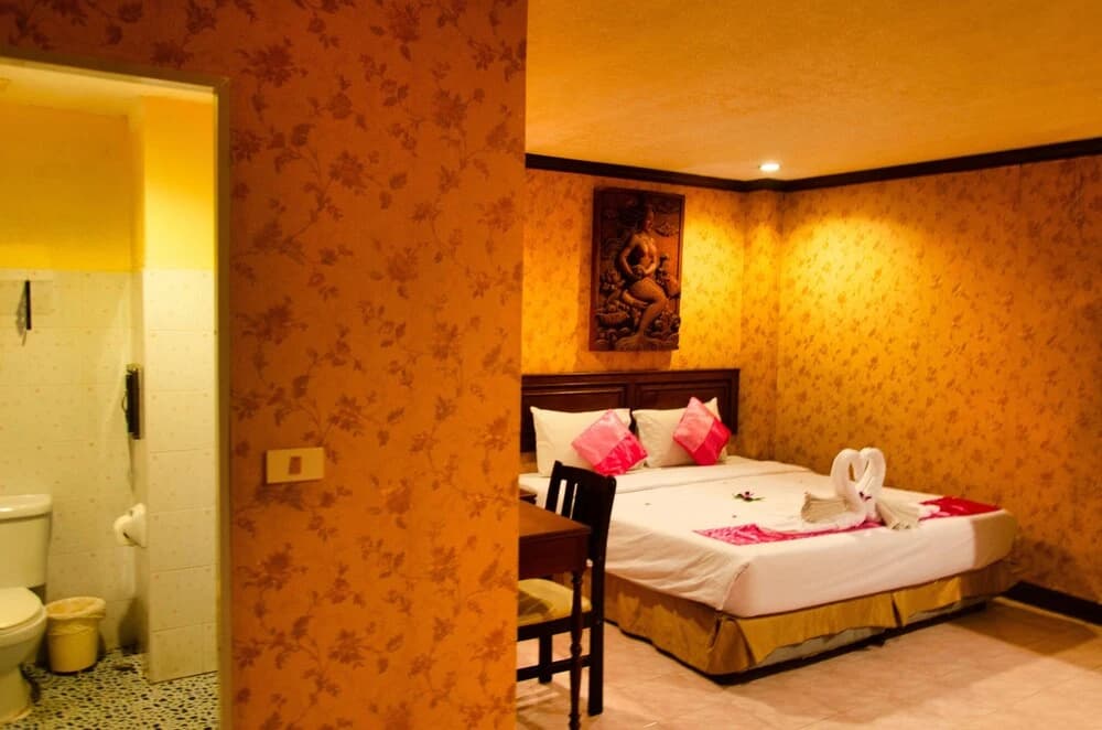 Diva Patong Hotel - photo 20