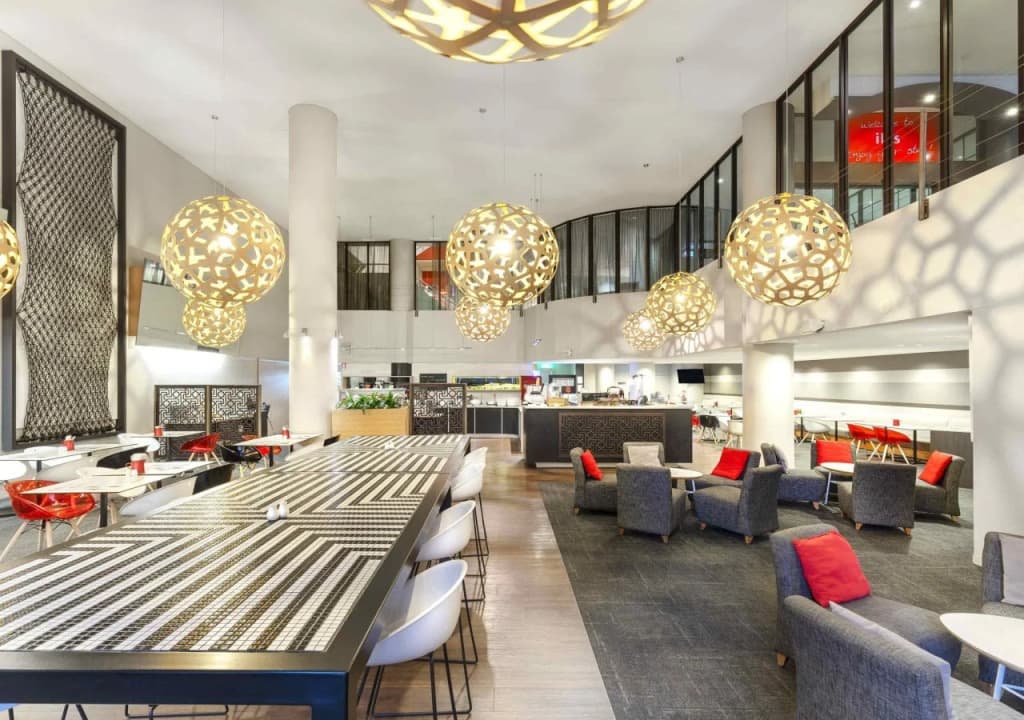 ibis Melbourne Hotel and Apartments - photo 2