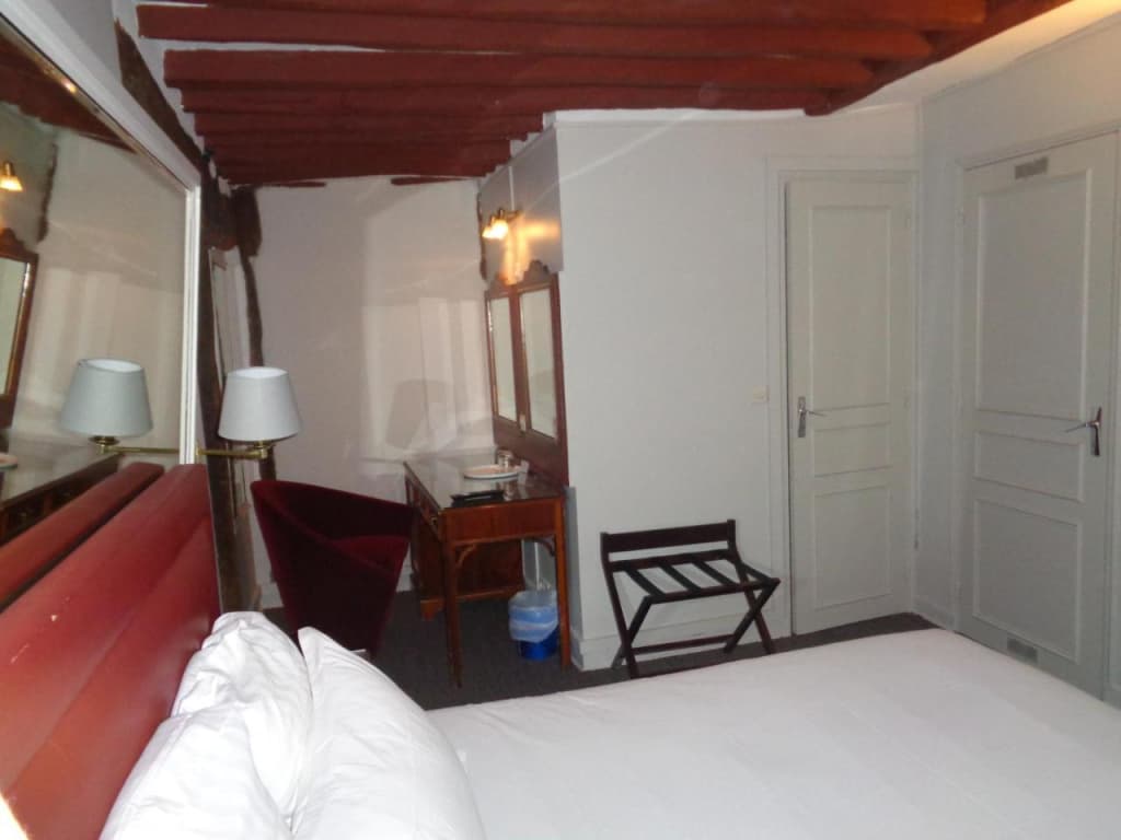 Hôtel les Degrés de Notre Dame - photo 32