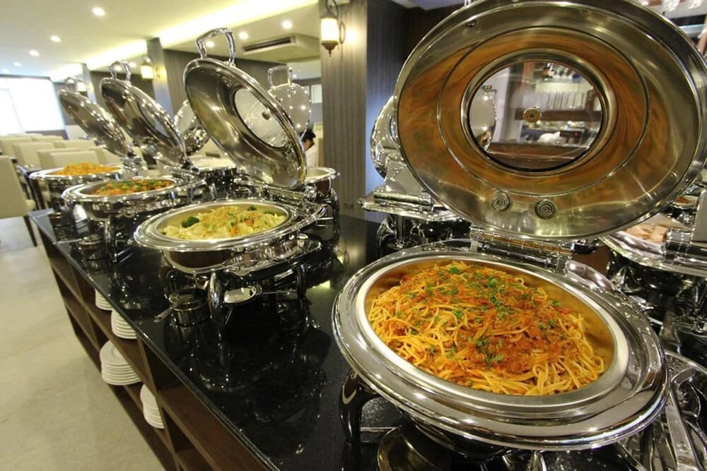 Le Bangkok Hotel - photo 12