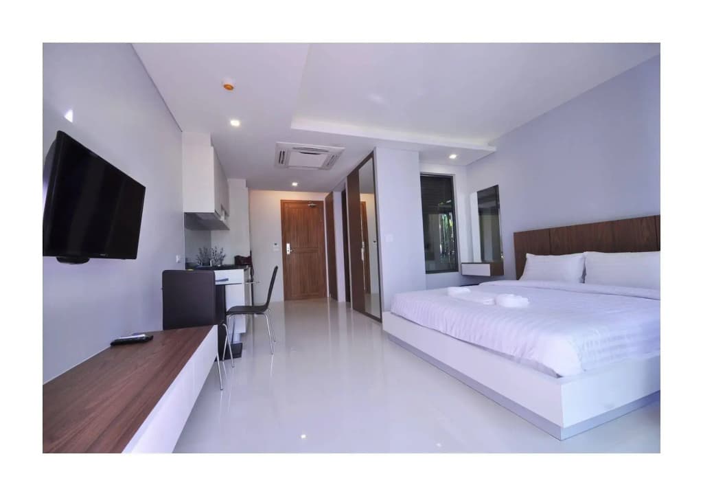 The Bedroom Nai Harn Beach - photo 4
