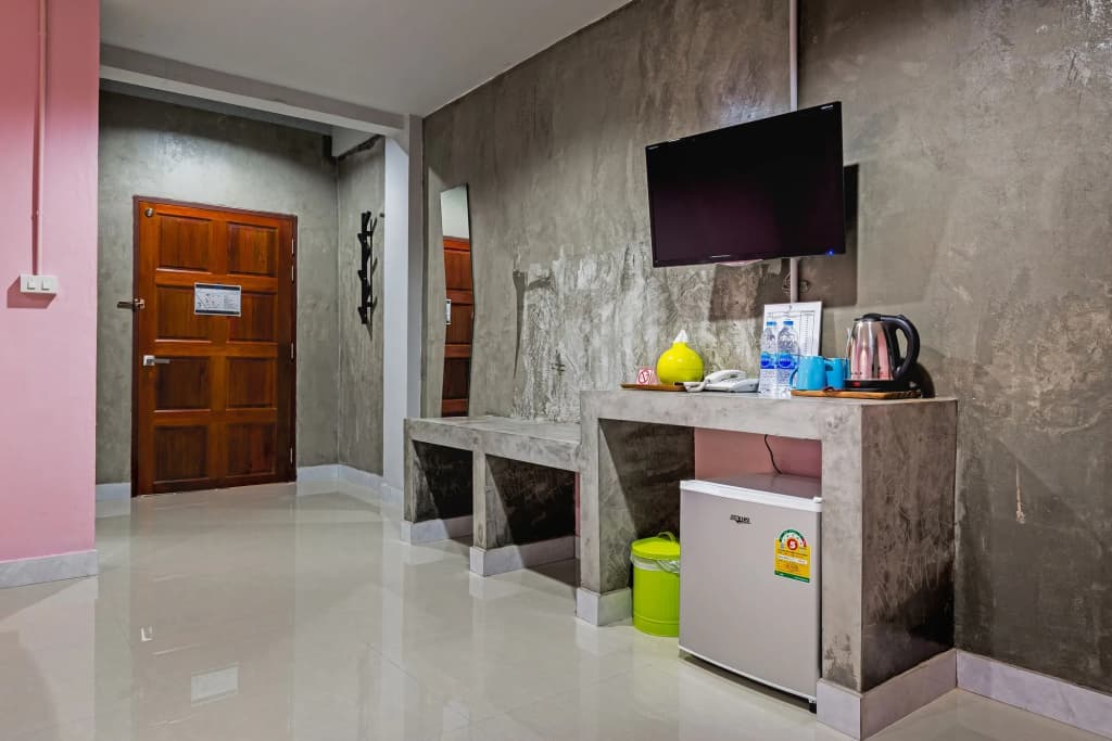The Guest Hotel - Hostel - photo 21