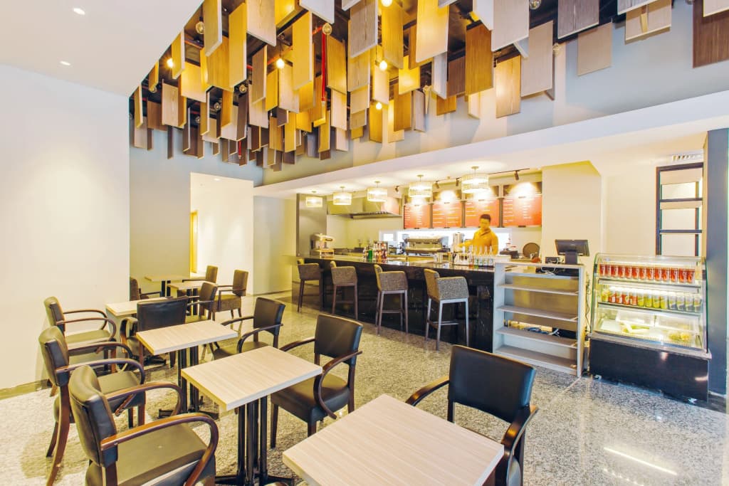 Zen Diamond Suites Hotel - photo 35