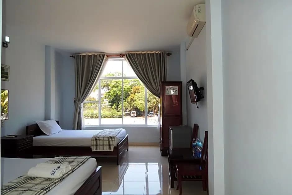 Quang Nhat Hotel - photo 3