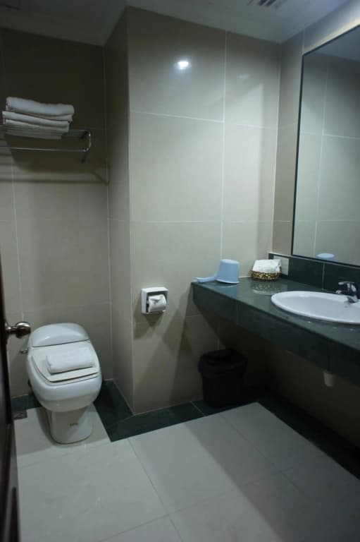 Tyng Garden Hotel Sandakan - photo 21
