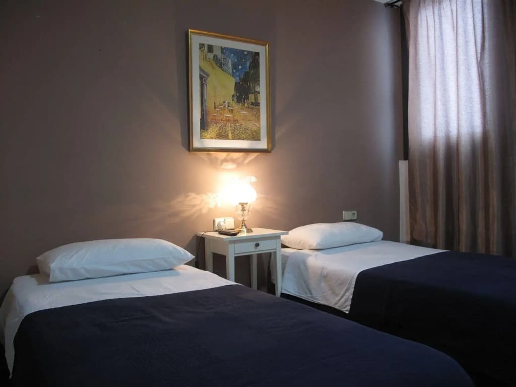 Hostal LK - photo 6