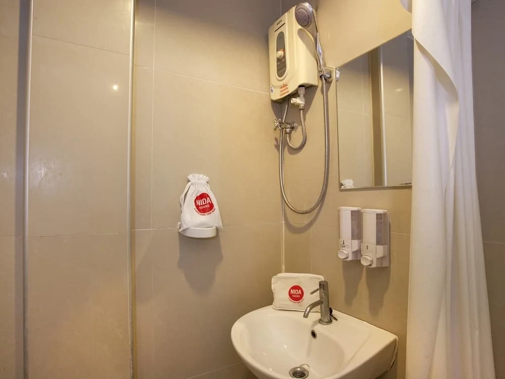 Nida Rooms Phrakhanong 984 Station - photo 8