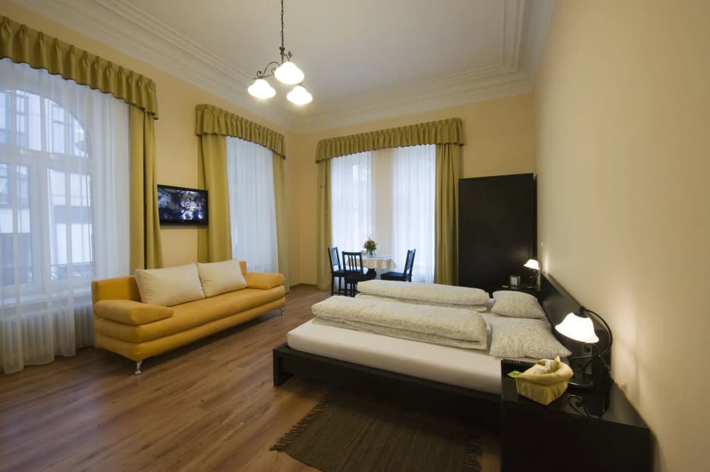 K&T Boardinghouse - photo 6