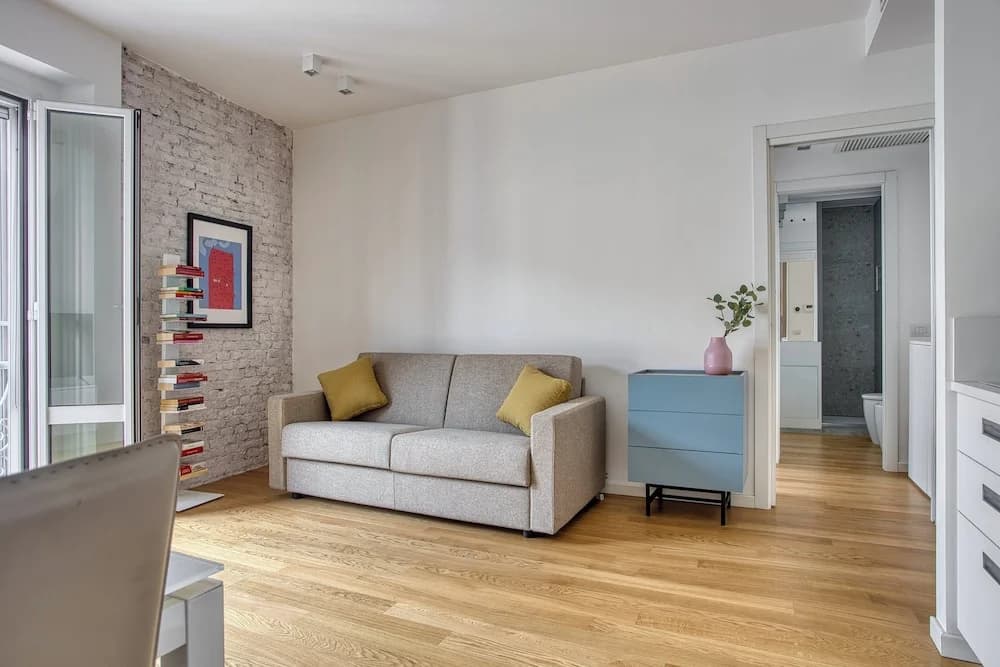 Modern Flat Near Historic Castle - photo 1