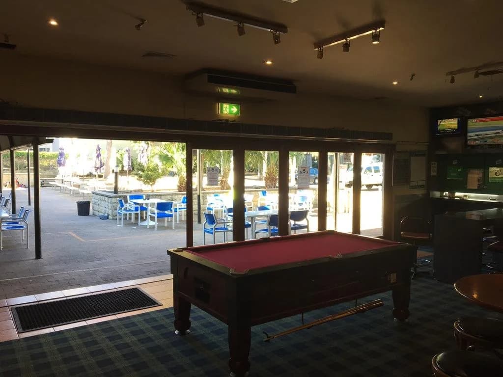 Time and Tide Hotel Motel - photo 2