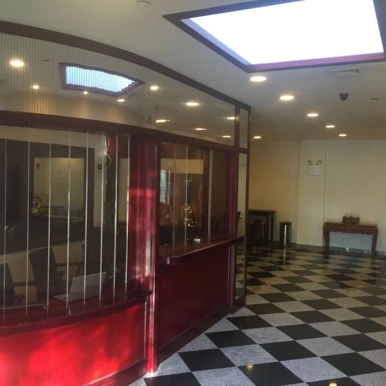 Explore Hotel and Hostel - photo 4
