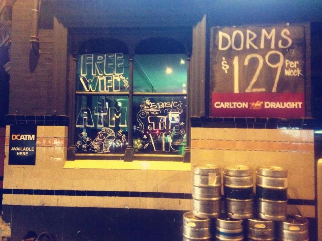 Victoria Market Hostel - photo 11