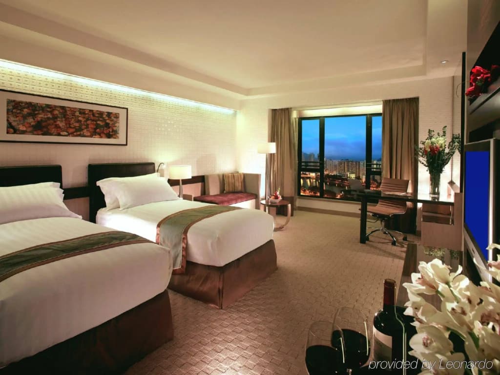 Royal Park Hotel - photo 3