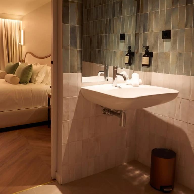 Hotel Condal - photo 42