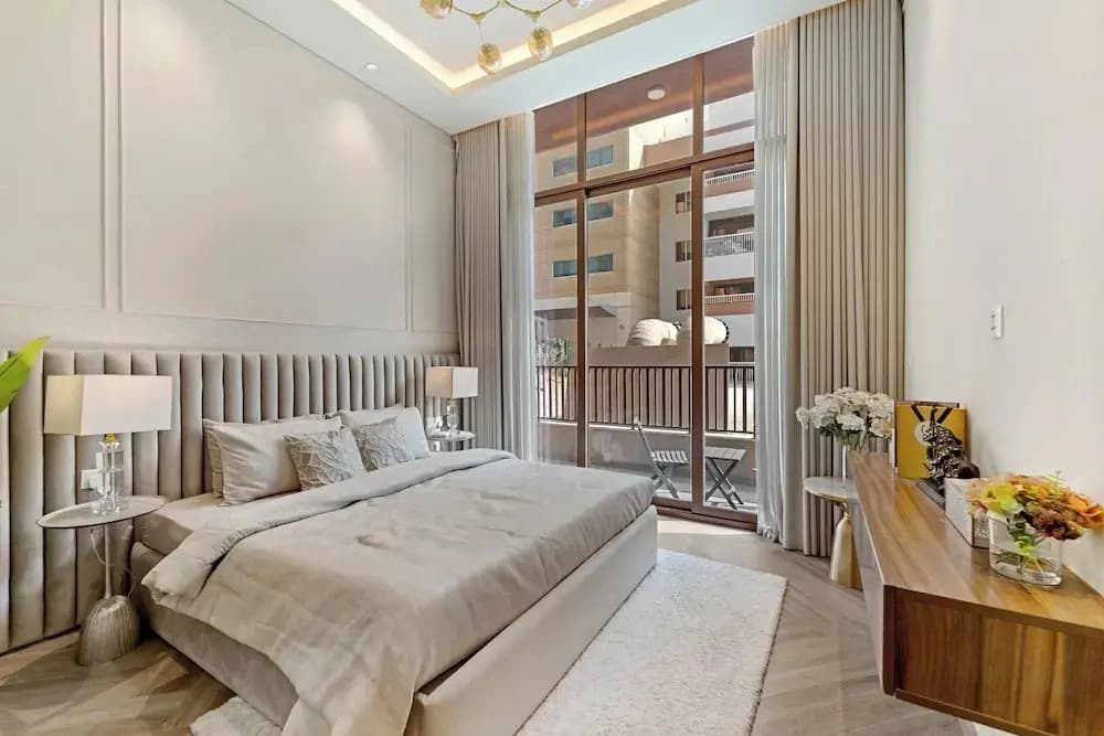 Brand New Stylish Unit near Circle Mall - photo 6