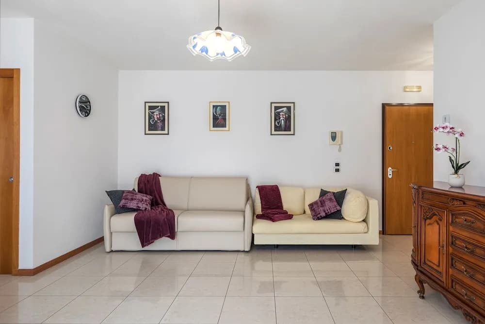 Venice Suite 23 - main photo