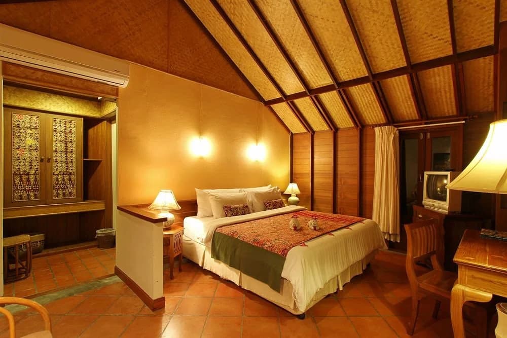 World Resort - photo 6