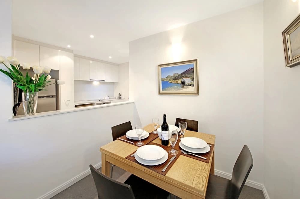 Albert Park Apartments - photo 16