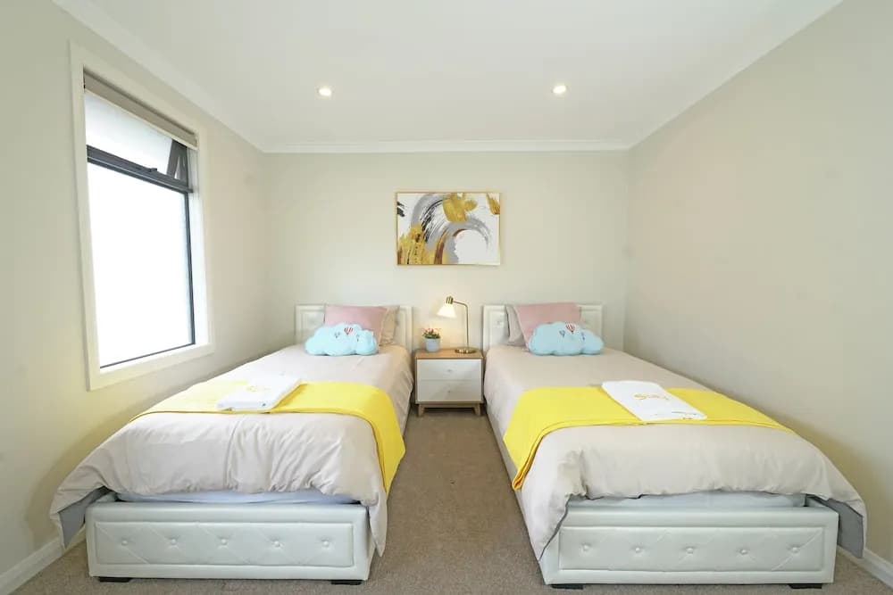 Luxury Waterfront SpaciousHouse Lakeview - photo 2
