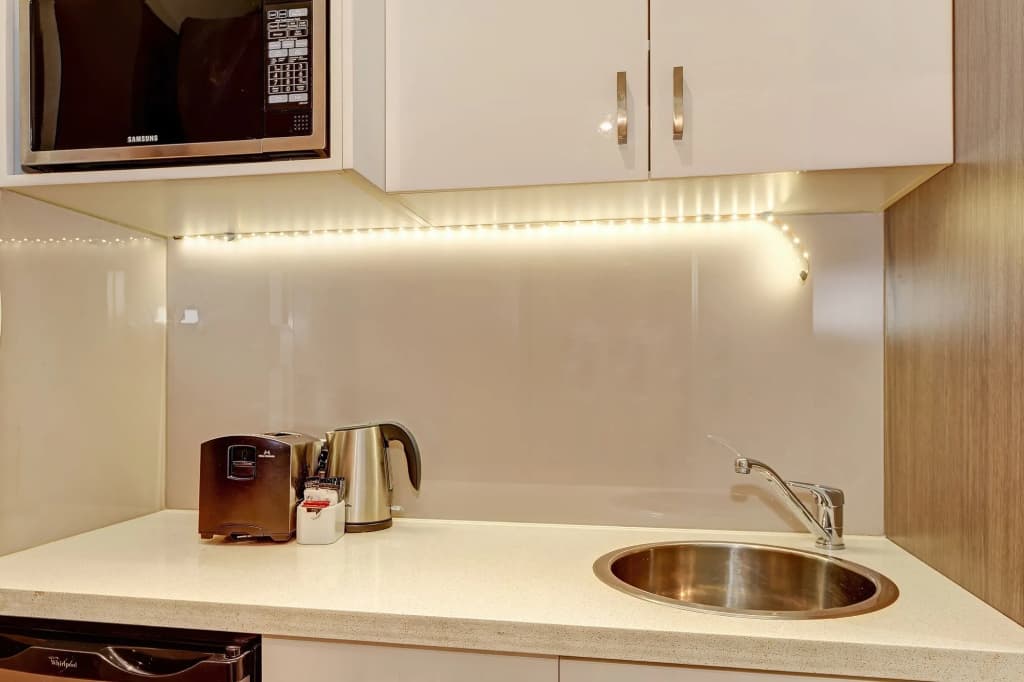 Best Western Plus Camperdown Suites - photo 21