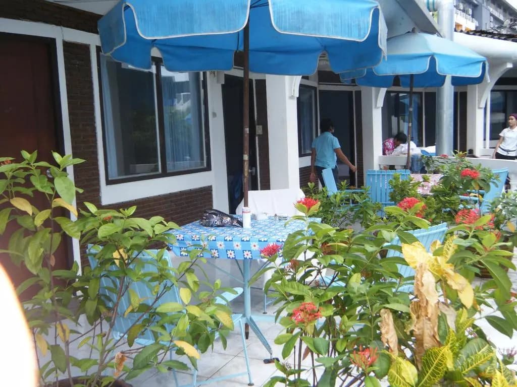 Mid Town Inn - photo 9