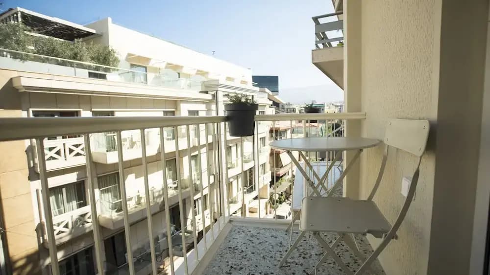 Elegant apartment under Acropolis - photo 12