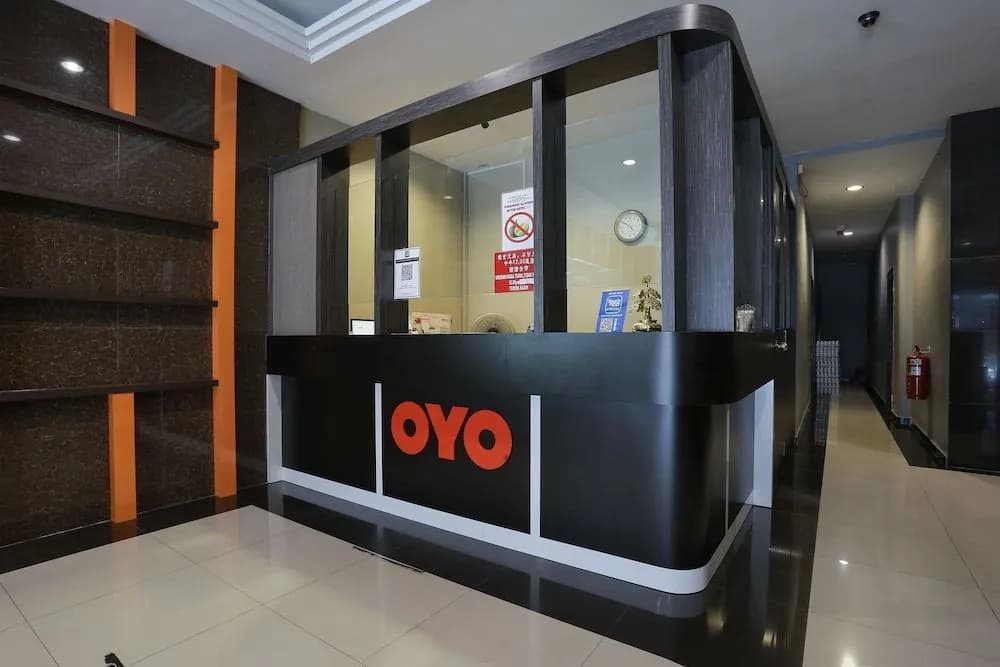 OYO 90157 One World Hotel - photo 12