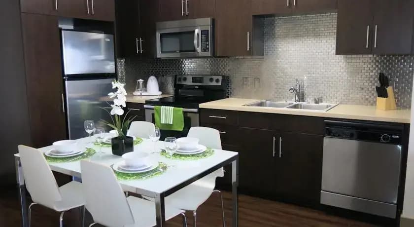 The Hollywood Suite - photo 9