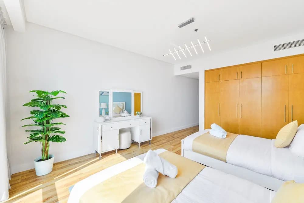 JBR - Al Fattan Sea View 48th floor - Free Beach Resorts Access! - photo 4