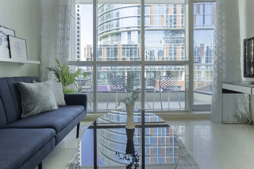 Sunny Apartment in Marina With a View Ideal Location - photo 5
