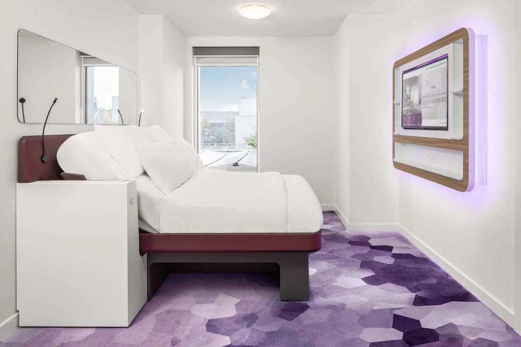YOTEL Amsterdam - photo 3
