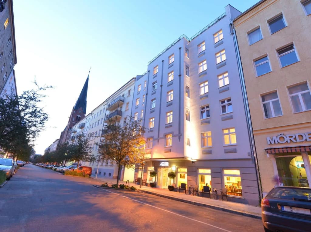 ADELANTE Boutique Hotel - photo 1