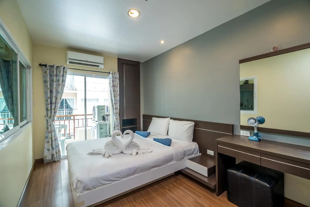 PV60-1BR in the best Patong location, pool & gym! - main photo