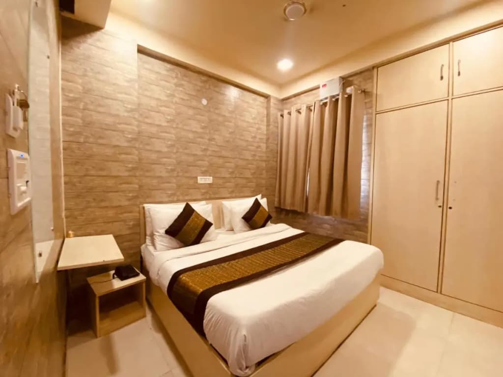 Hotel Red Chilly - photo 18