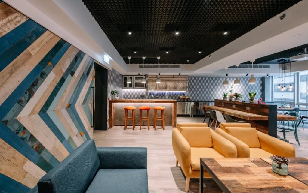 Dash Living on Queen's - main photo