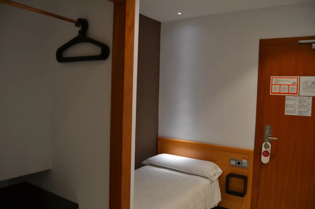 Hostal Apolo - photo 2