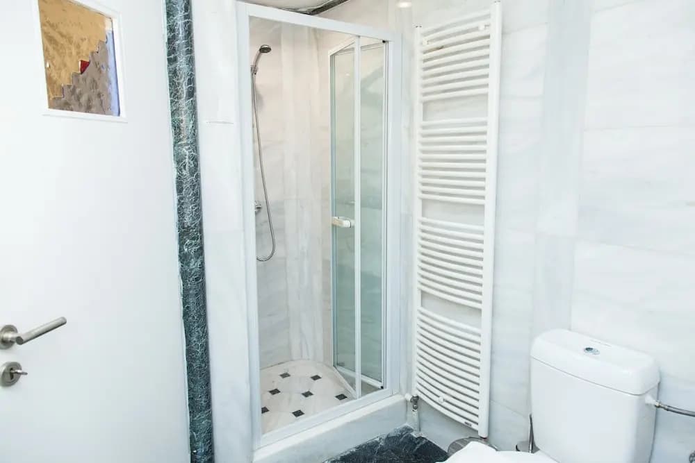 Chic Charming Central Athens Apt. - photo 8