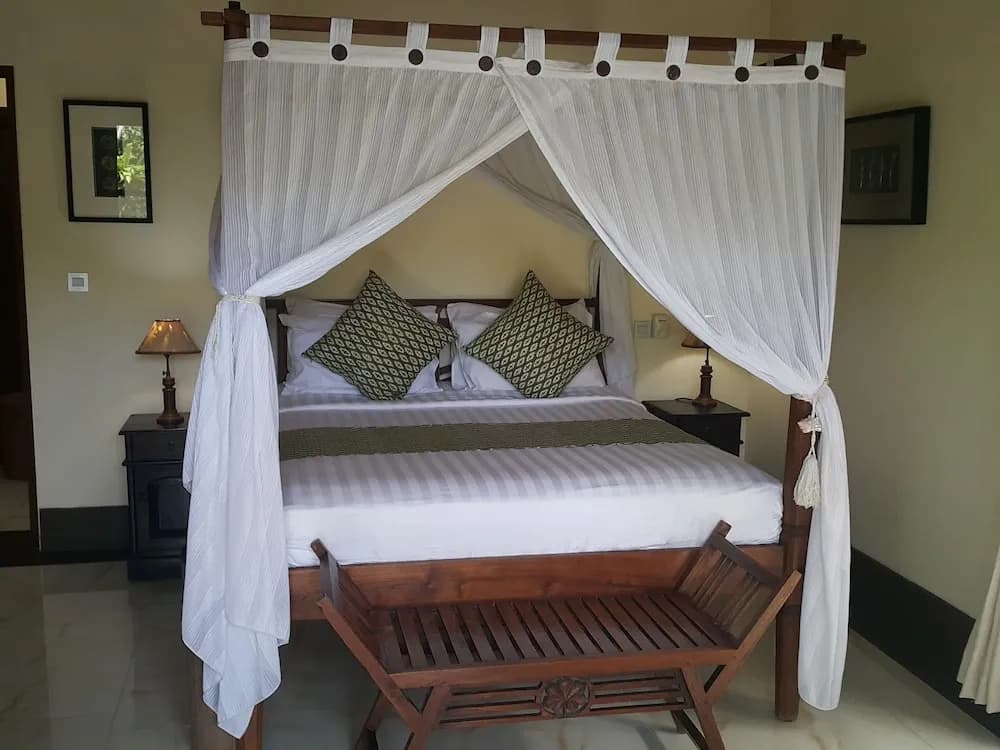 Emerald Villa B-18 - main photo