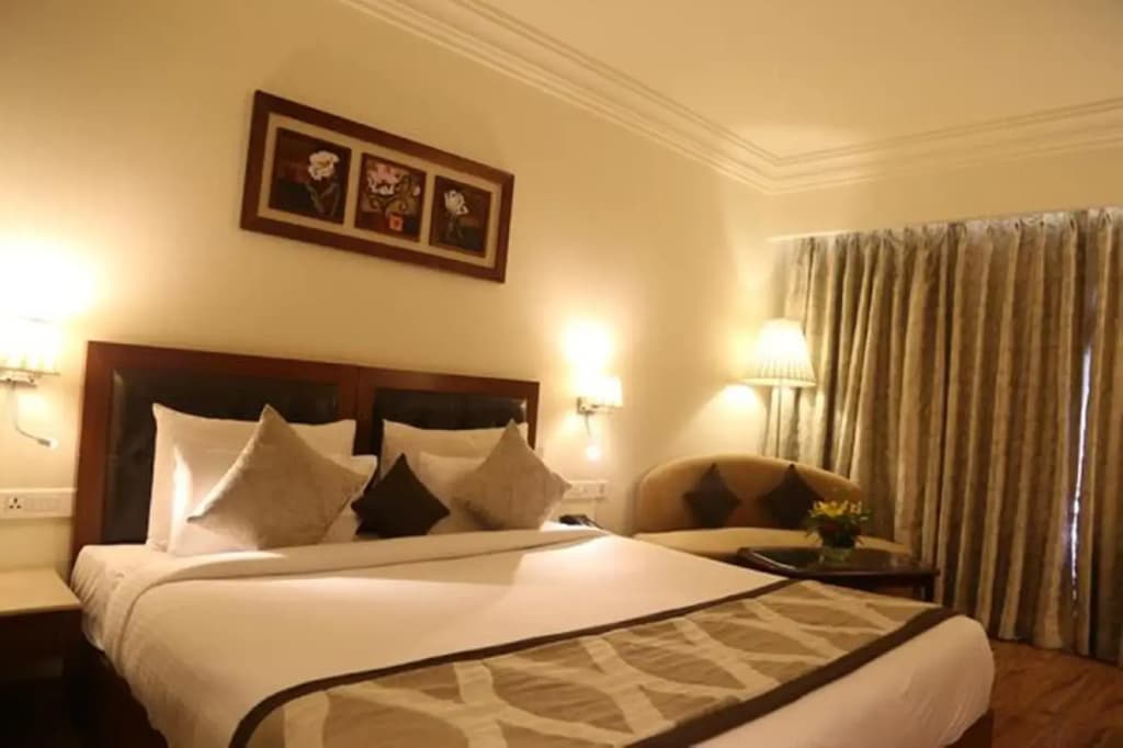 Hotel Regent Grand - photo 26