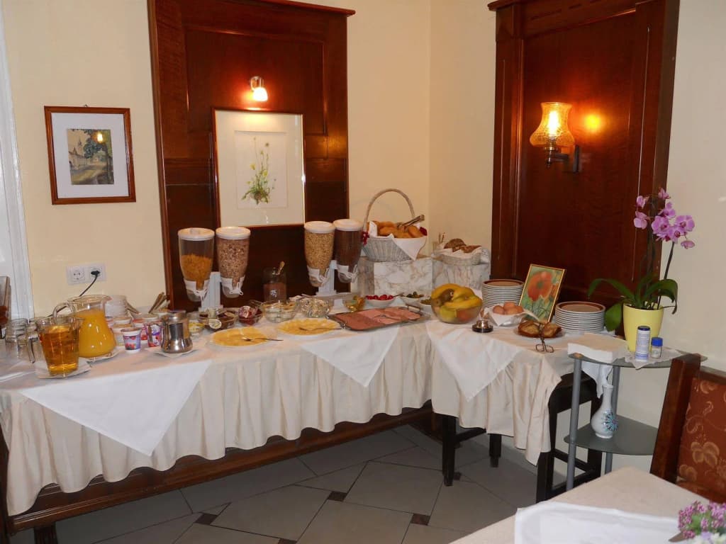 Hotel Pension Stadtpark - photo 11