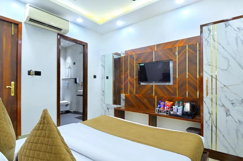 Nav Durga Guest House - photo 9