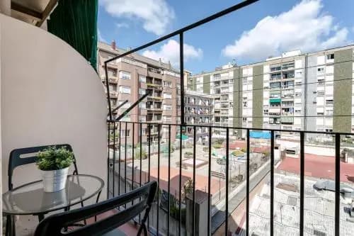 Fantastic 2bed in the best part of Eixample - photo 3